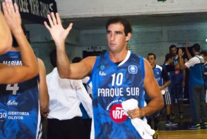 Novello de Rocamora con camiseta de Regatas jul 2016