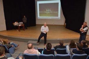 Lauritto en reunion con turismo ago 2016