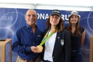 cecilia-carranza-con-godoy-oct-2016