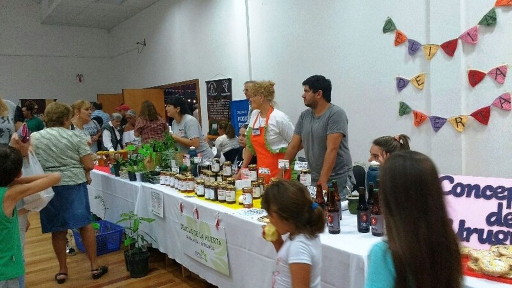 Organizan la Feria de Alimentos Artesanales y Agricultura Familiar ...